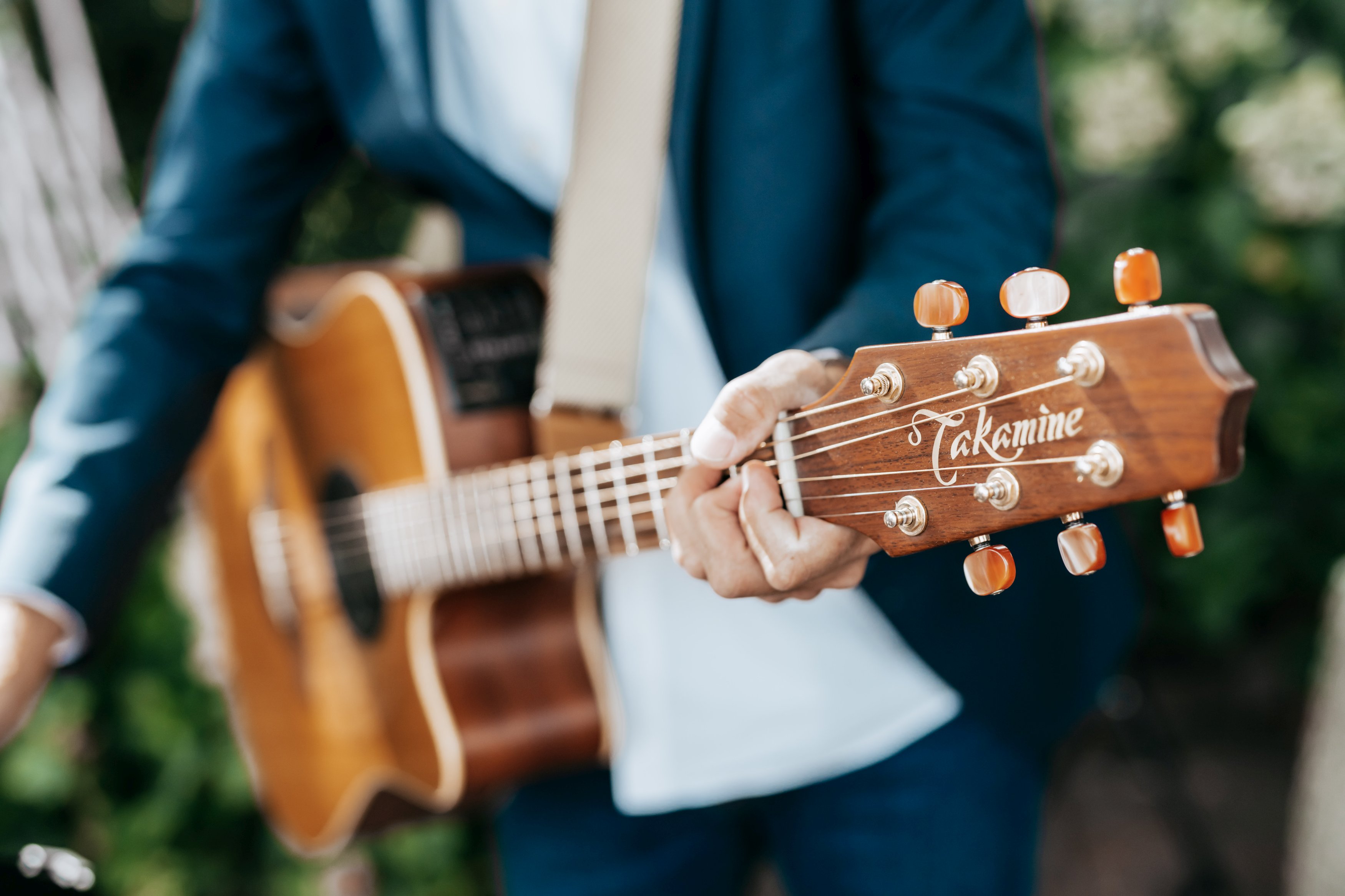 Live-Musik während der standesamtlichen Trauung am Gut Falkenstein